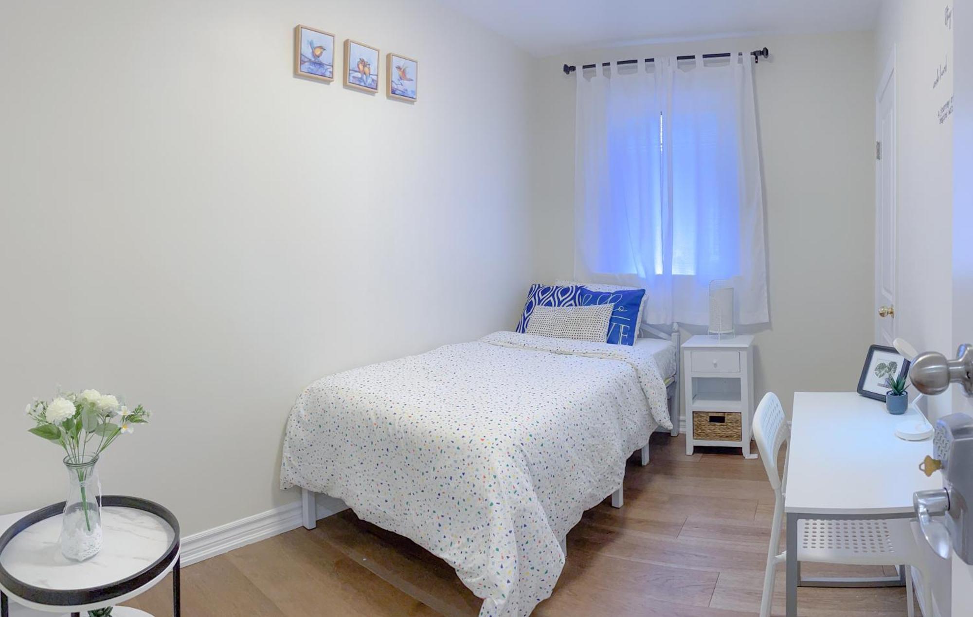 Апартаменты Newly-Renovated 3Br House, 12 Minutes To Airport Торонто Экстерьер фото
